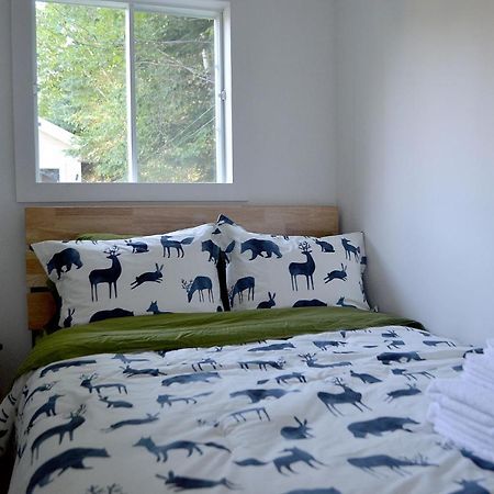 Les 4 Chalets - Le 605 Lac-Saint-Paul ภายนอก รูปภาพ